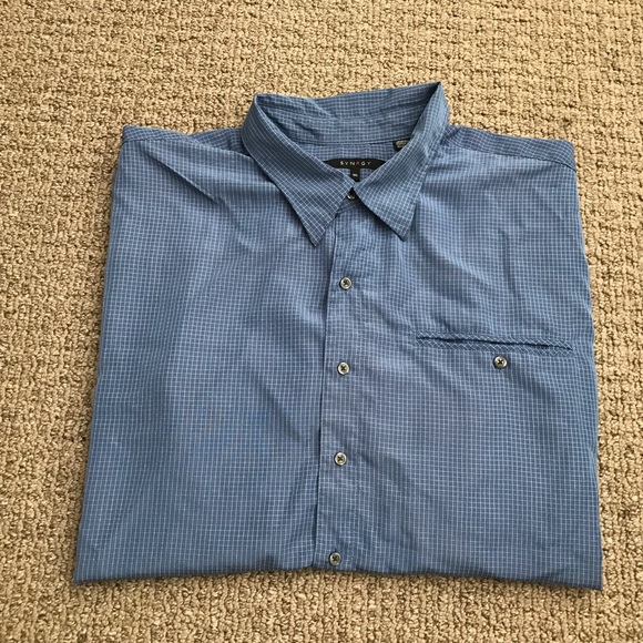 SYNRGY Other - SYNRGY Button Up Shirt